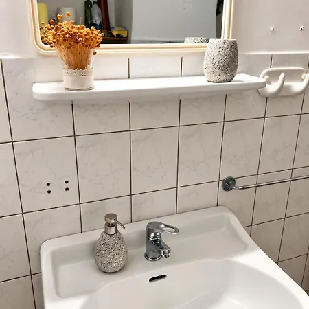 Tomaji Szederfas - Ket Lepesre A Koezponttol - Ingyenes Parkolas! Badacsonytomaj